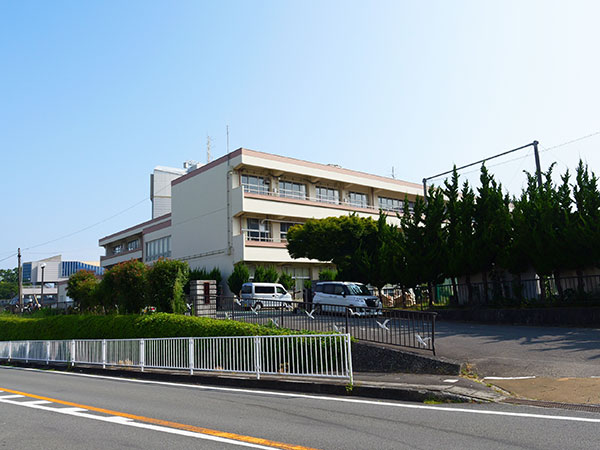 伊東小学校